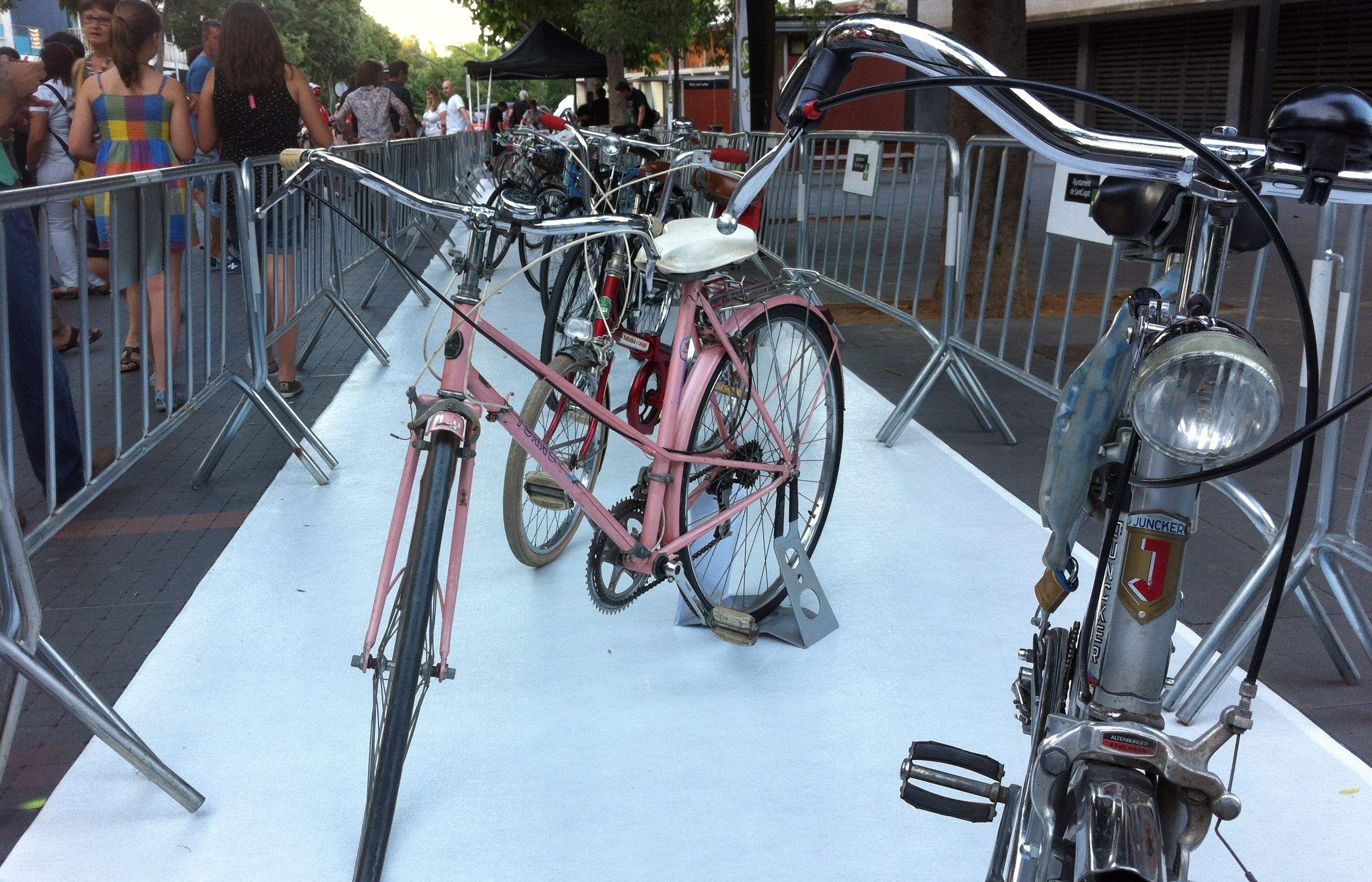 S'han pogut veure 18 bicicletes clàssiques i antigues. FOTO: C.Caballé