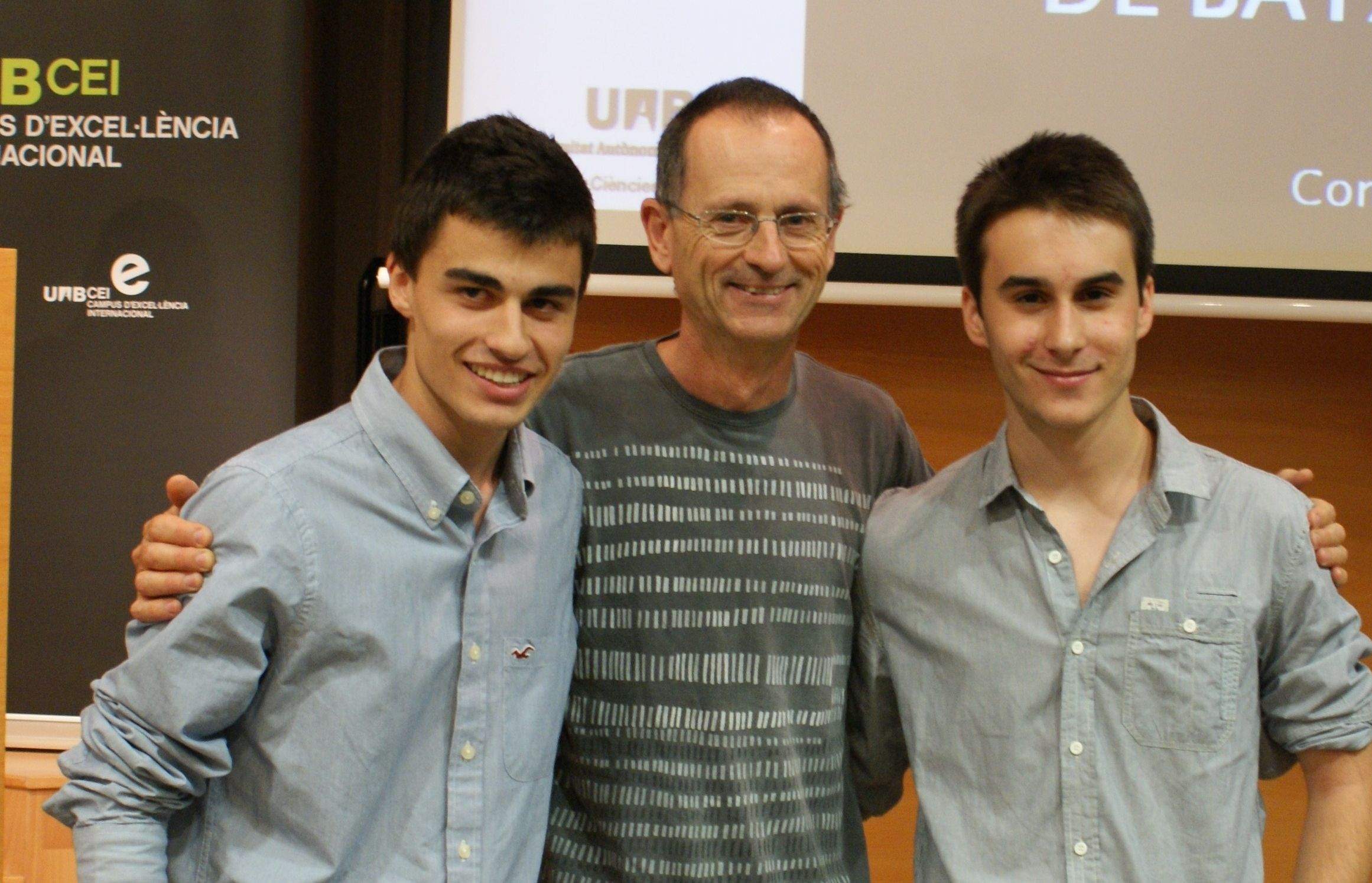 Els dos alumnes guardonats. FOTO: CEDida