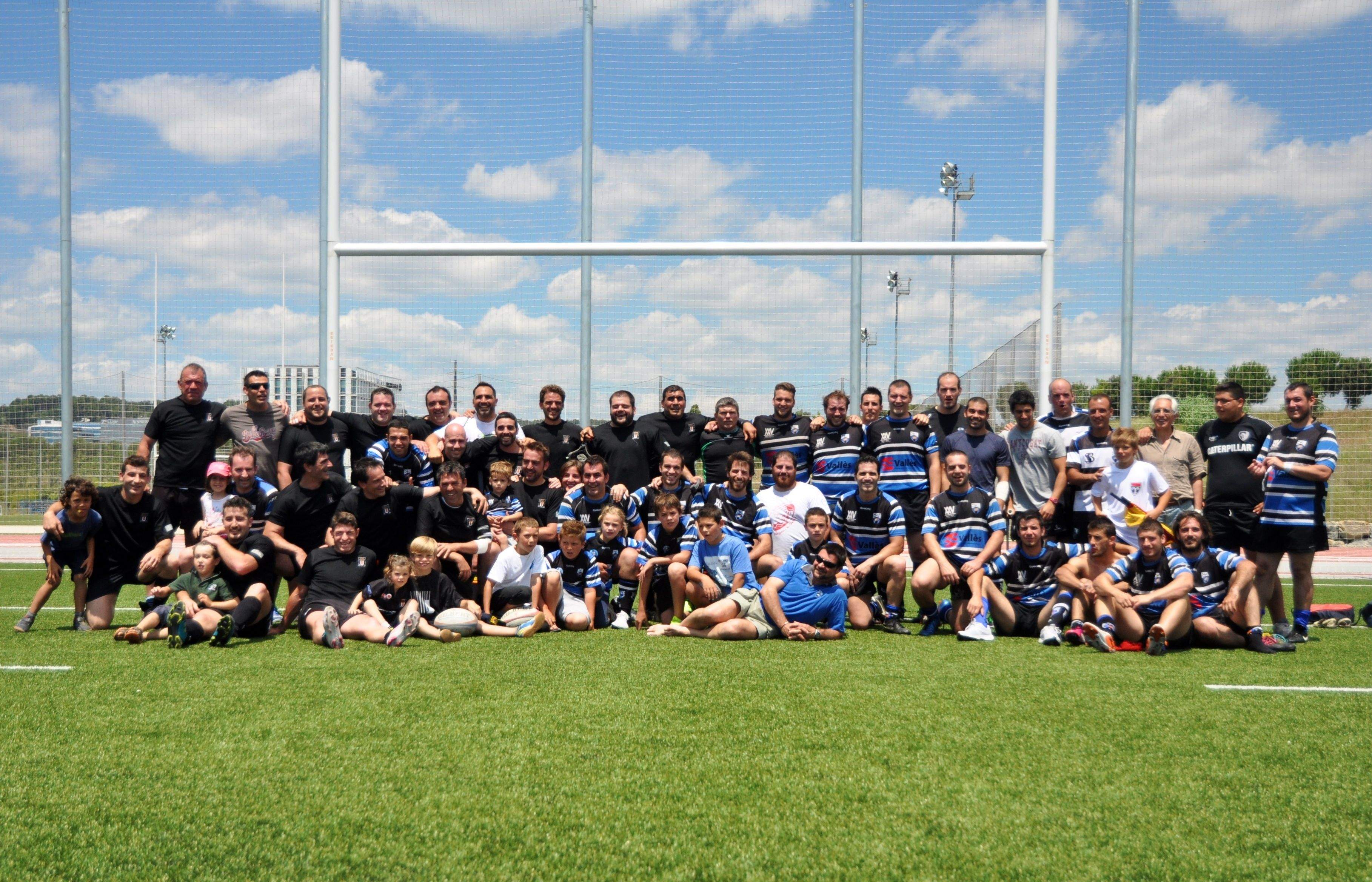Foto de família al comiat de Maurici Benito. FOTO: Pere Fernández