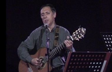 Joan Artigas durant un recital a Sant Cugat. FOTO: Cedida