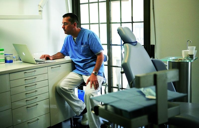 Clínica Valls garanteix professionalitat i un tracte proper amb el pacient,