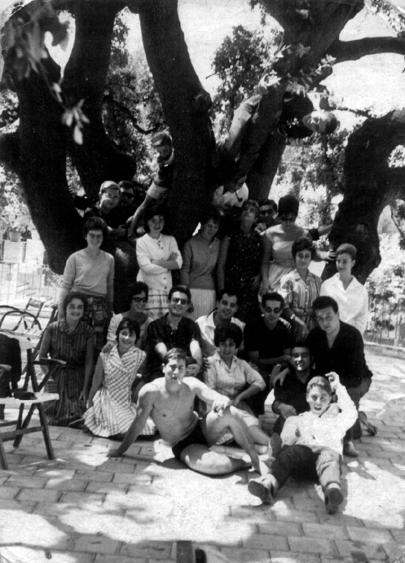   Estiuejants a lalzina centenària de lHotel Rossinyol lany 1954