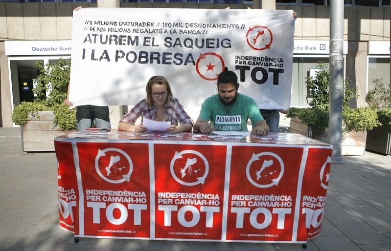 Membres de l'esquerra independentista a l'acte de presentació de la campanya. FOTO: Artur Ribera 