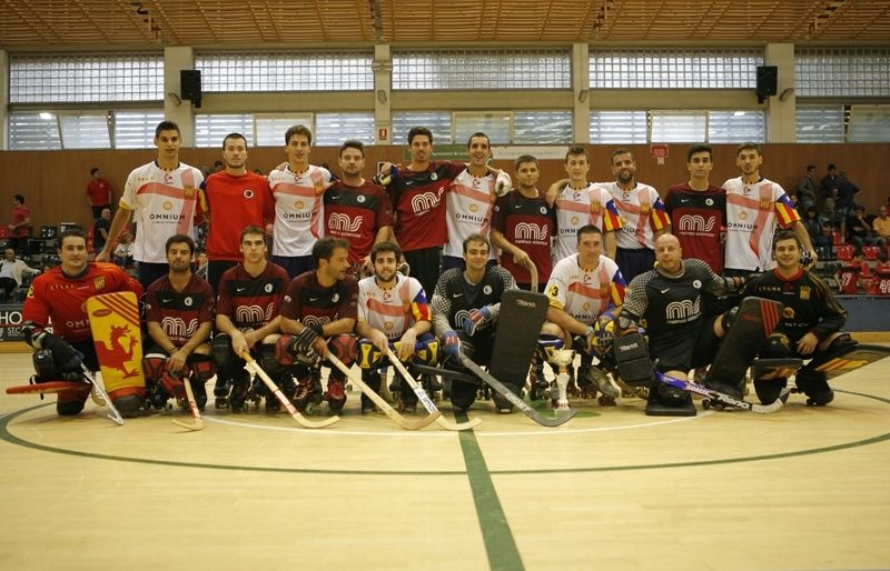 La selecció catalana i el PHC Sant Cugat. FOTO: Artur Ribera
