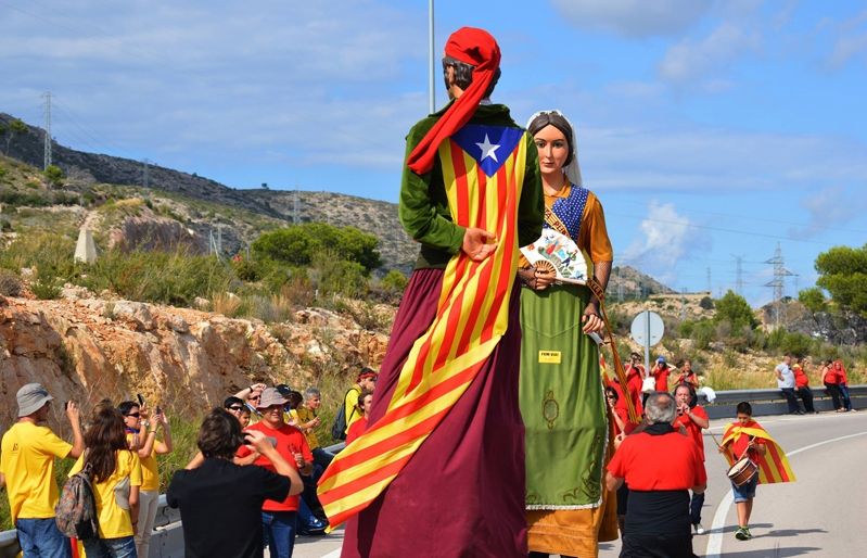 Els gegants de Sant Cugat, presents a la Via Catalana
