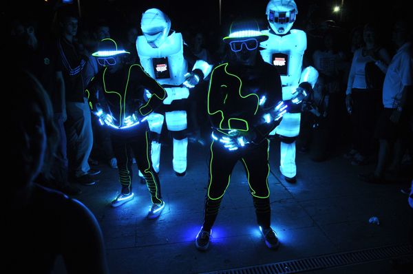 Brodas BR2 amb el lluminós espectacle