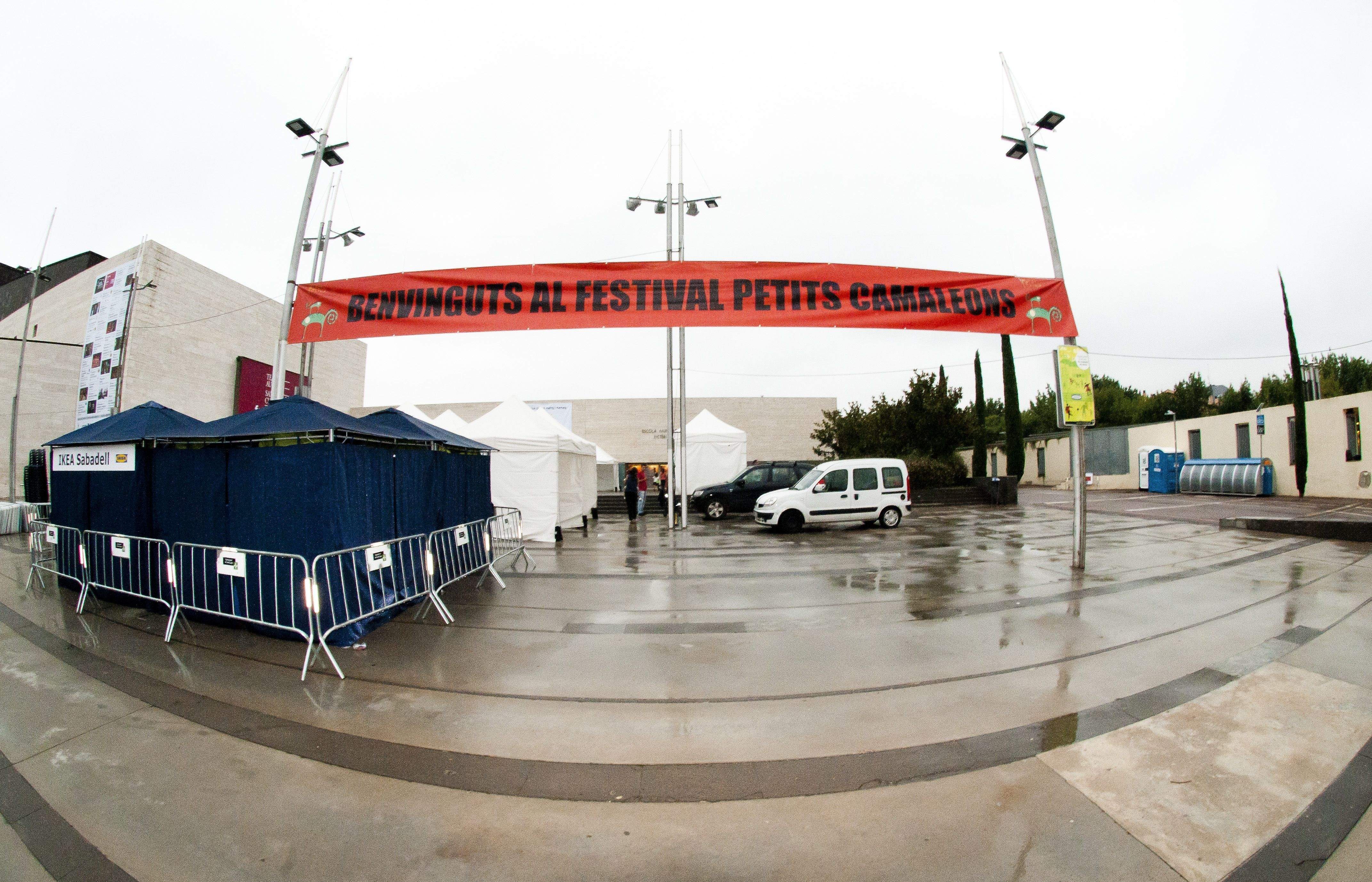 Ahir divendres es muntaven els últims detalls. FOTO: David Molina