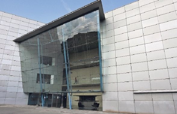 Lempresa municipal dhabitatge es troba a ledifici de lavinguda de Torre Blanca. FOTO: Arxiu