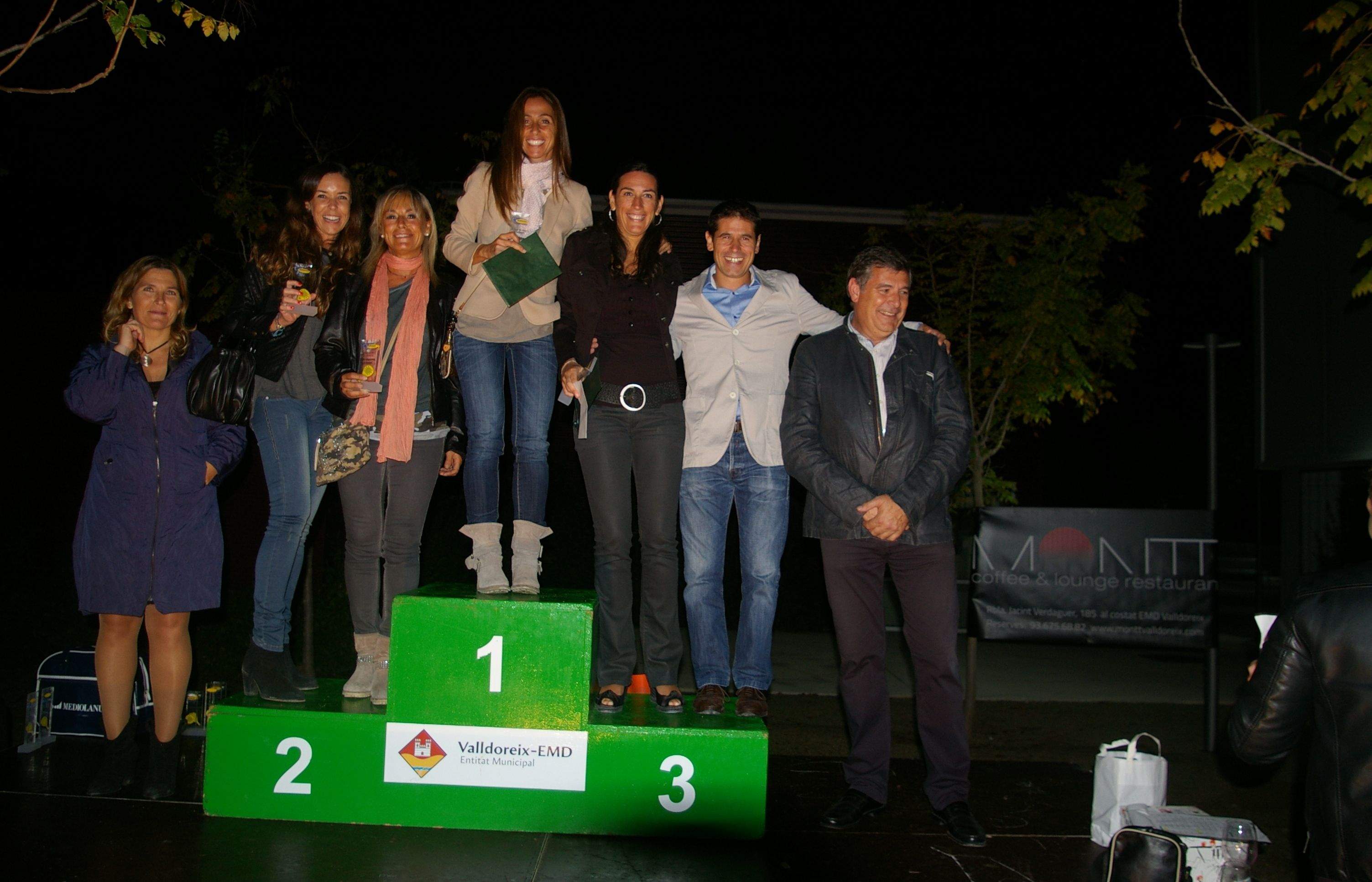 Campiones i subcampiones d'aquest torneig de pàdel. FOTO: Complex Esportiu EMD Valldoreix