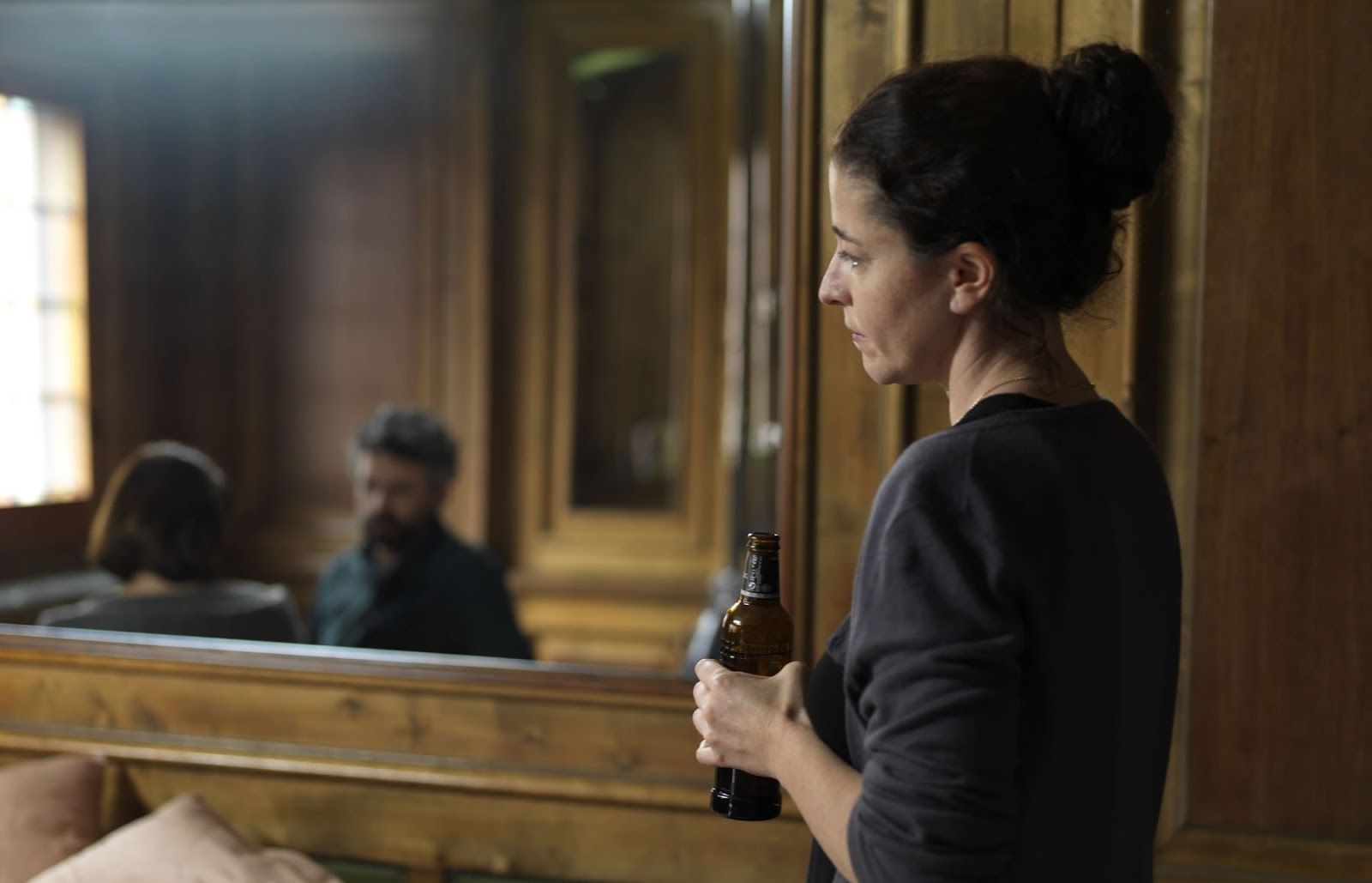 Moment del film 'Tots volem el millor per a ella'