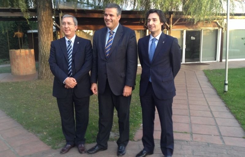 Un moment de la reunió del PP, amb Jorge Carreras, Pere Calbó i Álvaro Benejam. FOTO: Àgata Guinó