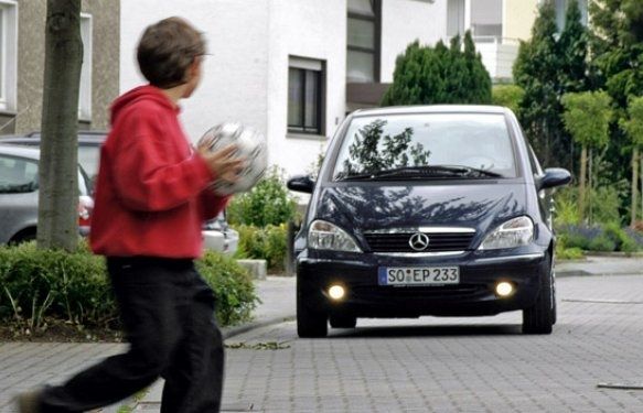 Portar els llums encesos pot reduir en un 10% les morts en accidents diürns