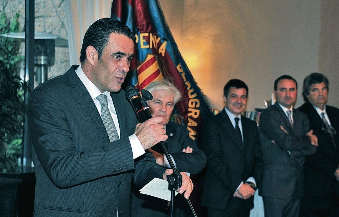 Amb la Penya Blaugrana Sant Cugat  El santcugatenc va presidir el 17 de novembre el dinar de celebració del 34è aniversari de lentitat local. FOTO: Localpres