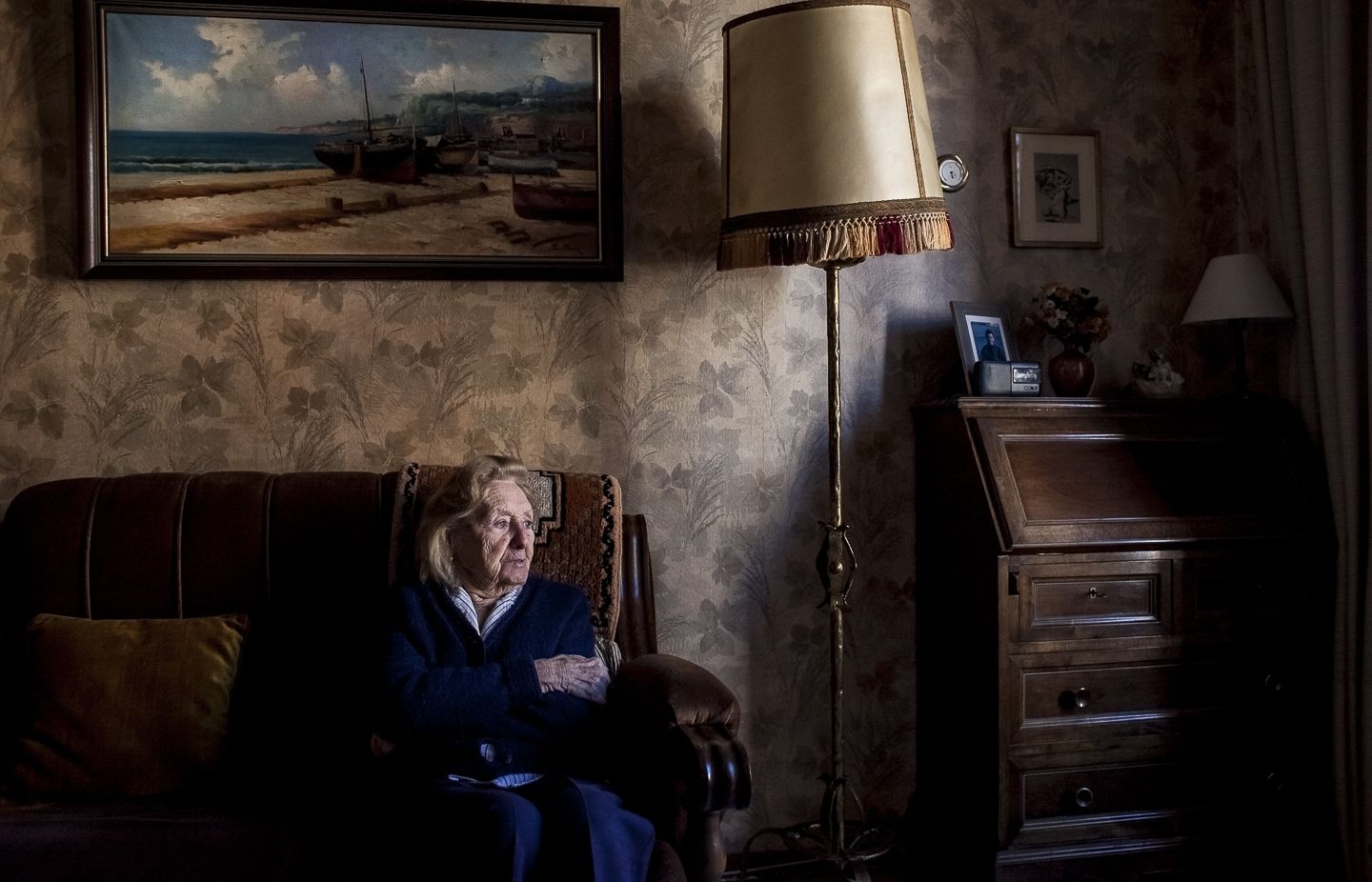 Els Amics de la Gent Gran presta serveis dacompanyament per evitar la soledat durant la tercera edat. Lentitat ofereix tertúlies, sortides, vacances i campanyes puntuals per Nadal, Sant Jordi i Sant Joan. FOTO: Ceci de F / Amics de la Gent Gran