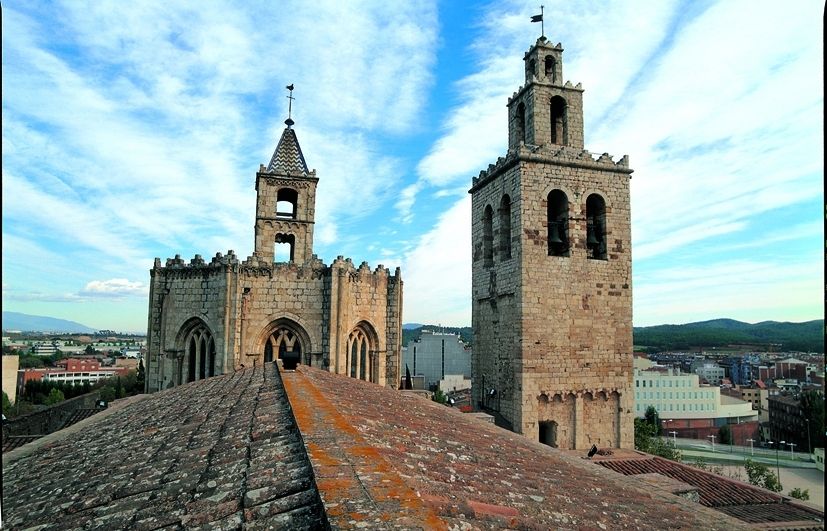 El campanar del Monestir de Sant Cugat. FOTO: Arxiu