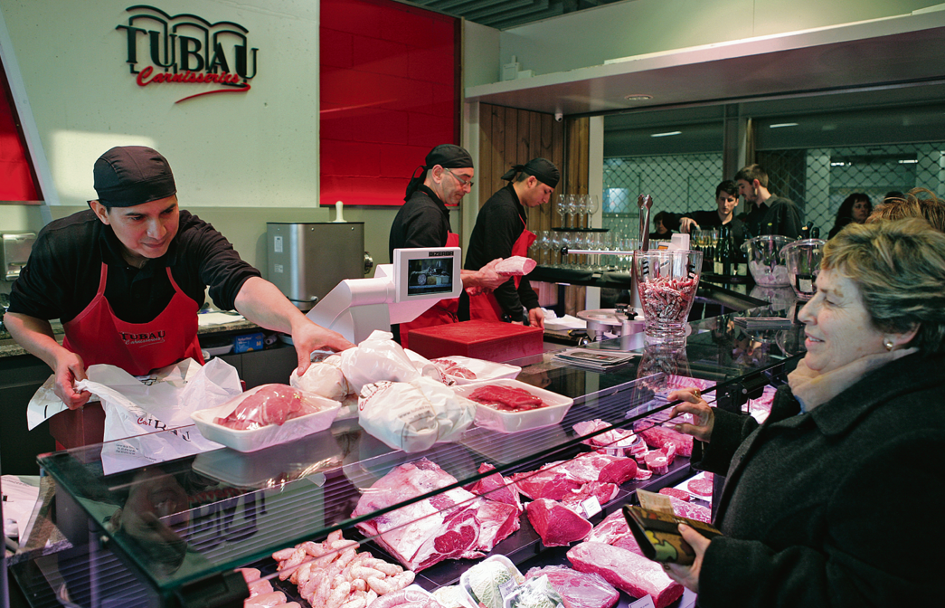 La carnisseria Tubau va obrir un establiment al març. FOTO: Artur Ribera