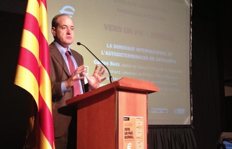 Boix durant la conferència a la Unió santcugatenca. FOTO: Artur Ribera