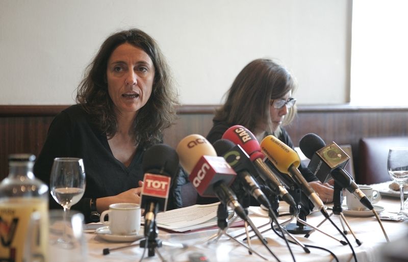 Mercè Conesa, durant l'esmorzar amb els mitjans de comunicació. FOTO: Artur Ribera