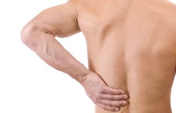 Els exercicis d'estirament a la llarga ajuden a combatre el dolor