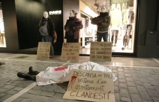 La representació ha estat silenciosa. FOTO: Artur Ribera 