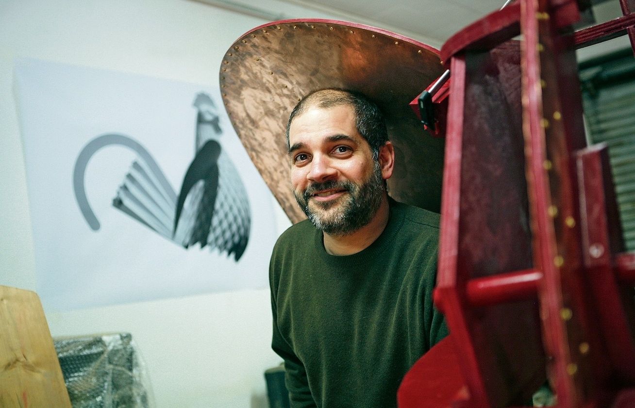 Galdric Santana al seu estudi a Rubí. FOTO: Artur Ribera