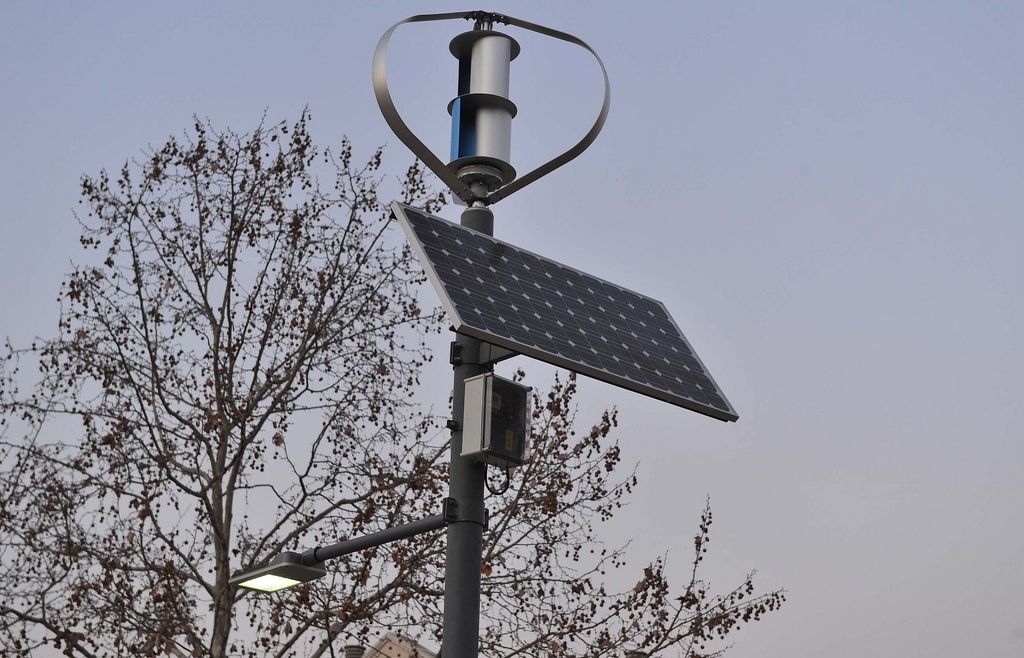 Generador eòlic del Parc de Ramon Barnils. FOTO: Artir RIbera