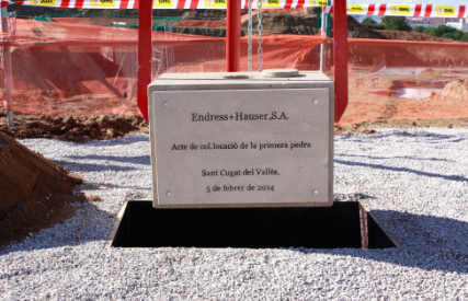 Primera pedra de l'edifici de Sant Cugat. FOTO: Cedida