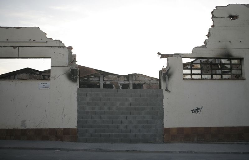 Imatge actual de la façana dels magatzems Foto: Artur Ribera