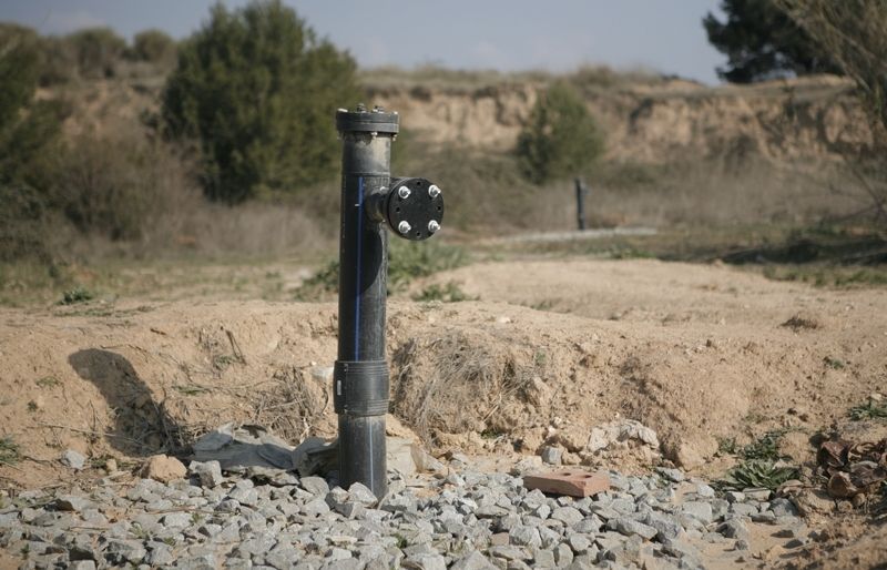 Tubs de canalització de gas a l'abocador Elena. FOTO: Artur Ribera