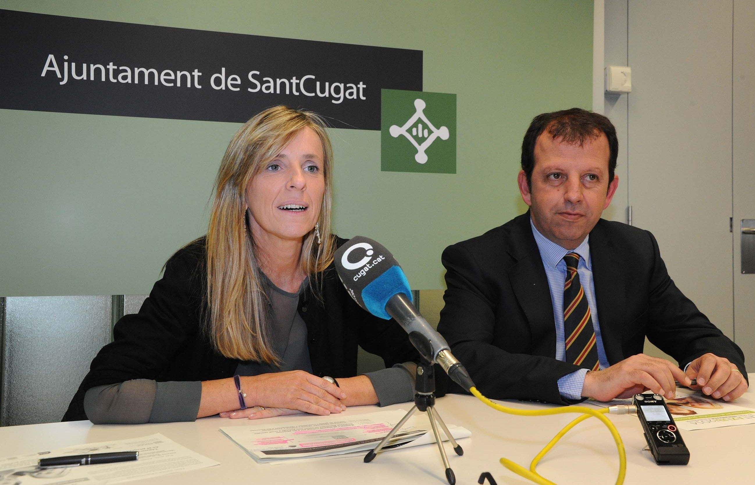 Ester Salat i Carles Brugarolas a la presentació de Catazubi. FOTO: Localpress