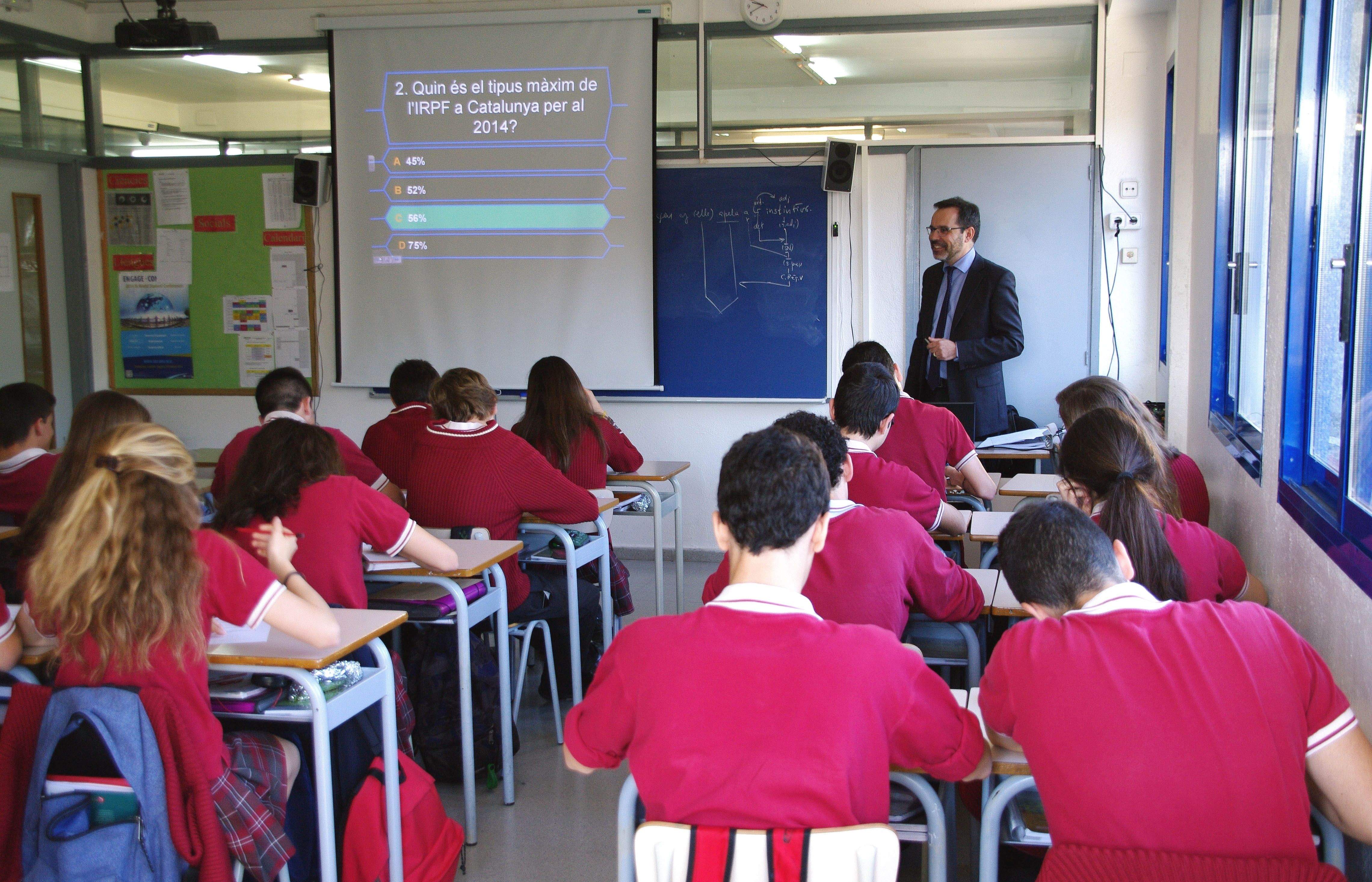 Taller d'educació financera a l'Àgora Sant Cugat. FOTO: Cedida