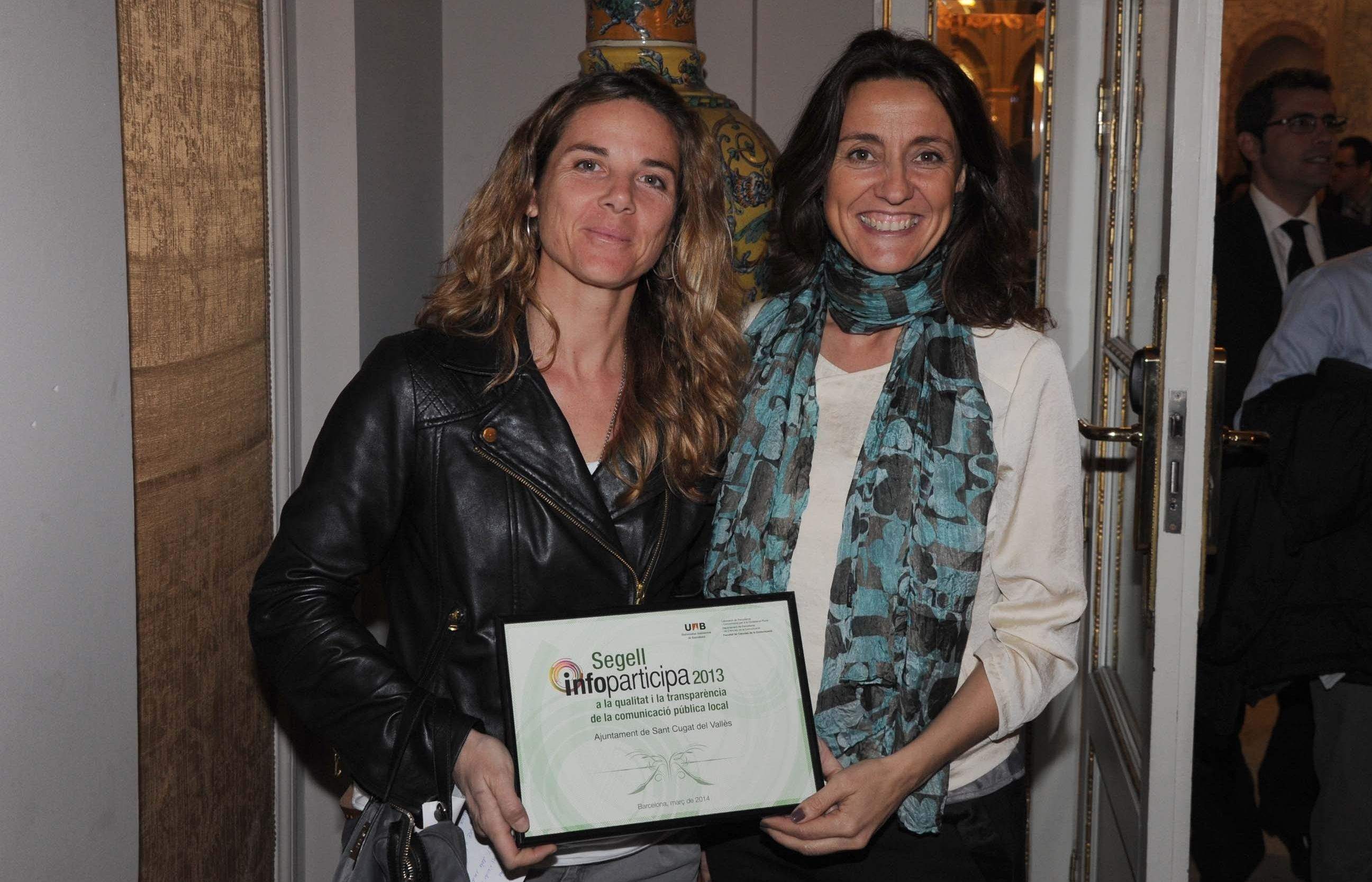 Barbany i Conesa a la recollida de la distinció. FOTO: Localpress