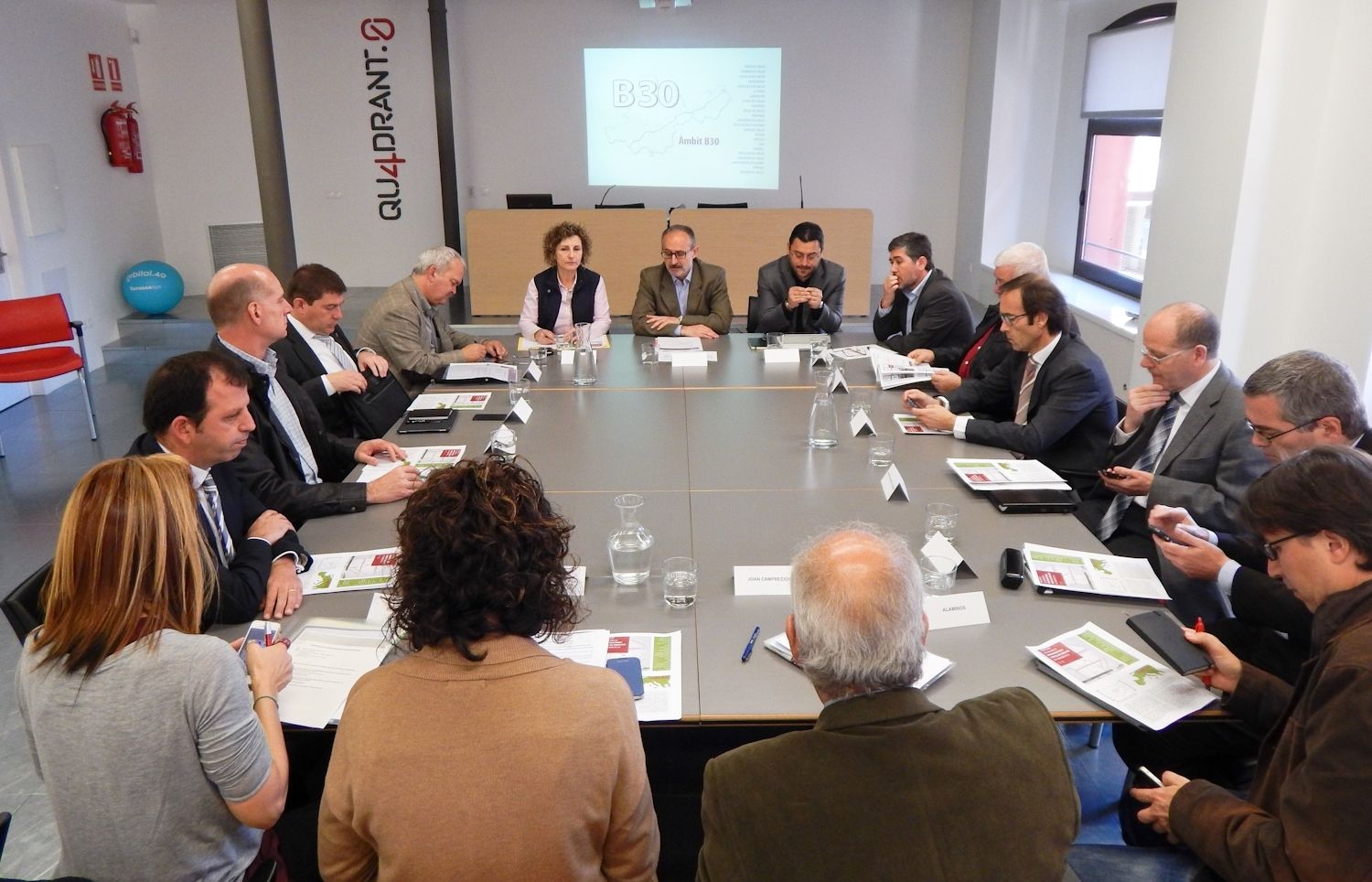 La reunió de l'Àmbit B-30 s'ha fet a l'edifici del Vapor Gran de Terrassa. FOTO: Cedida
