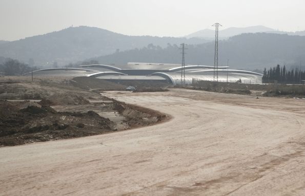 Sincrotró al parc de l'Alba, dins del Centre Direccional de Cerdanyola. FOTO: Artur Ribera
