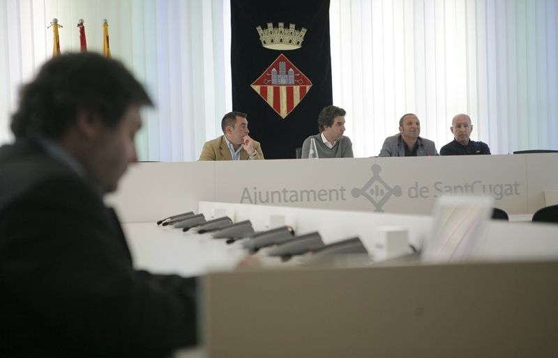 El president de la coordinadora, Joan Salabert, i Mauri Benito, vicepresident sel consell; Xavier Tizón, Xavier Codina i Ferran Domínguez. FOTO: Artur Ribera