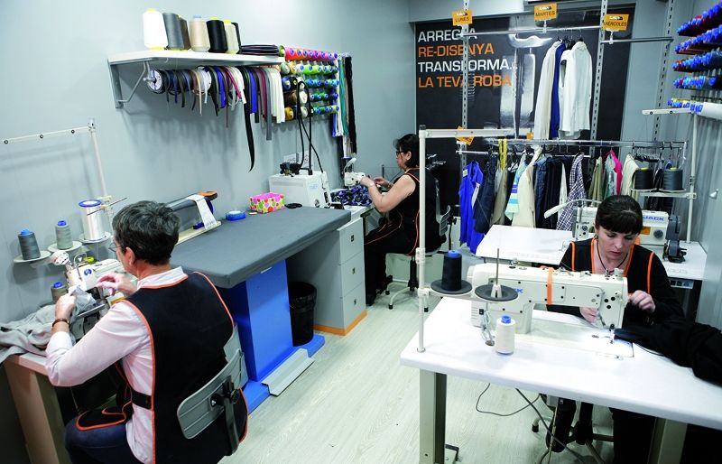 La botiga està ubicada al carrer Santiago Rusiñol. FOTO: Artur Ribera