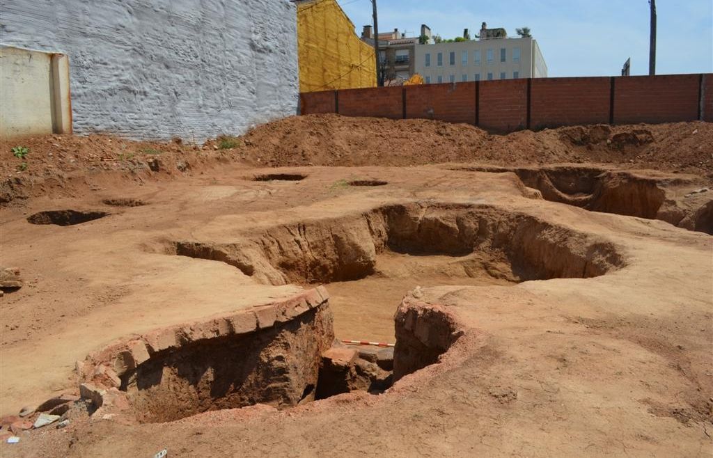 Les restes es catalogaran i es tornaran a tapar. FOTO: Cedida