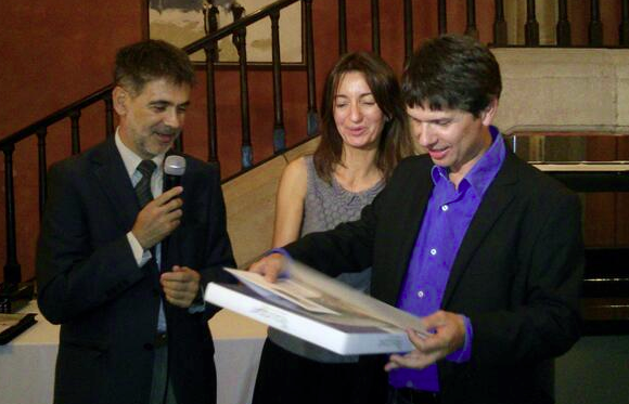 El premiat Ignasi Gallart i a Directora General de Polítiques Ambientals, Marta Subirà. FOTO: Cedia