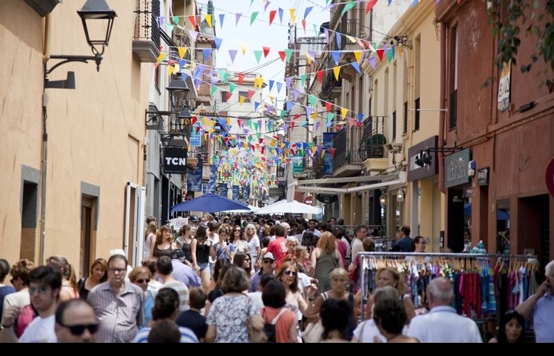 Botiga al carrer del dissabte 28 de juny de 2014. FOTO: Lali Puig