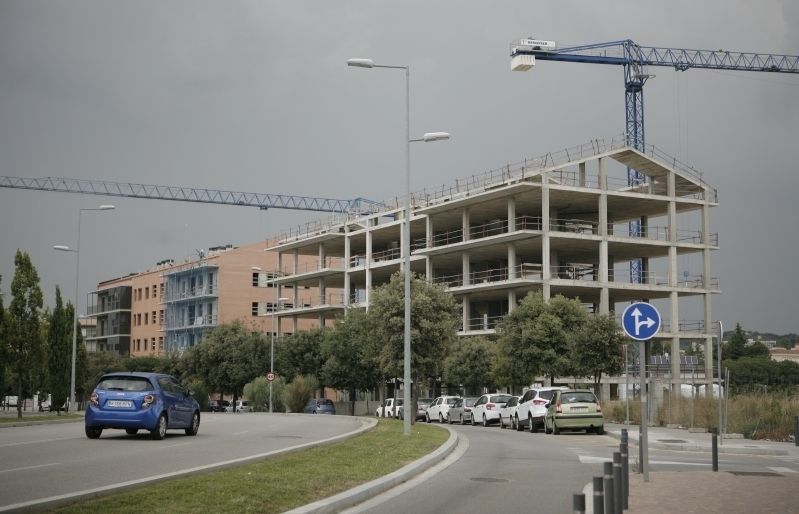 Edifici en construcció a Volpelleres. FOTO: Artur Ribera 