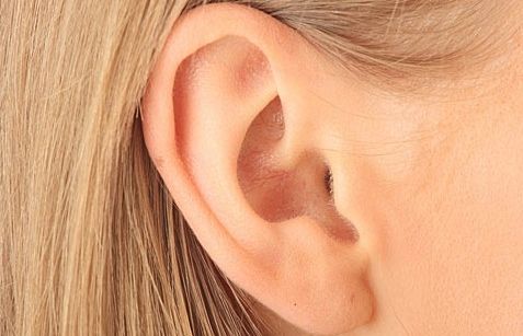 L'otitis és una infecció força comú a l'estiu. FOTO: Cedida