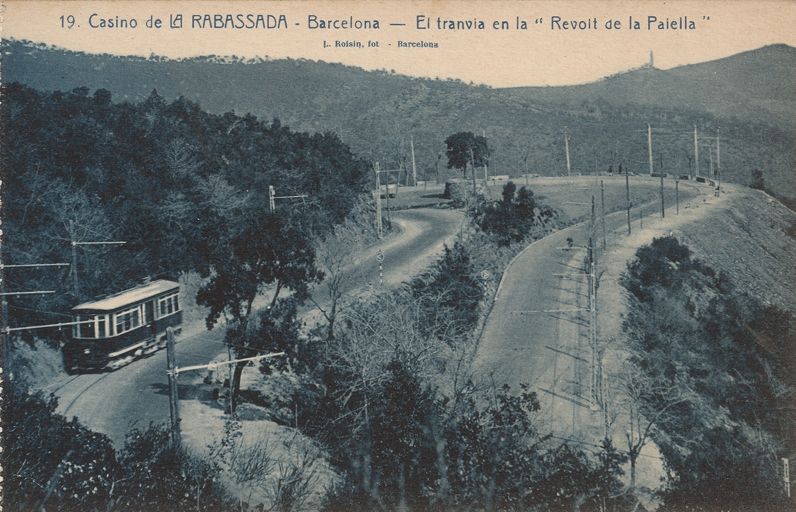 El tramvia traçant el ravolt de la Paella (1912)