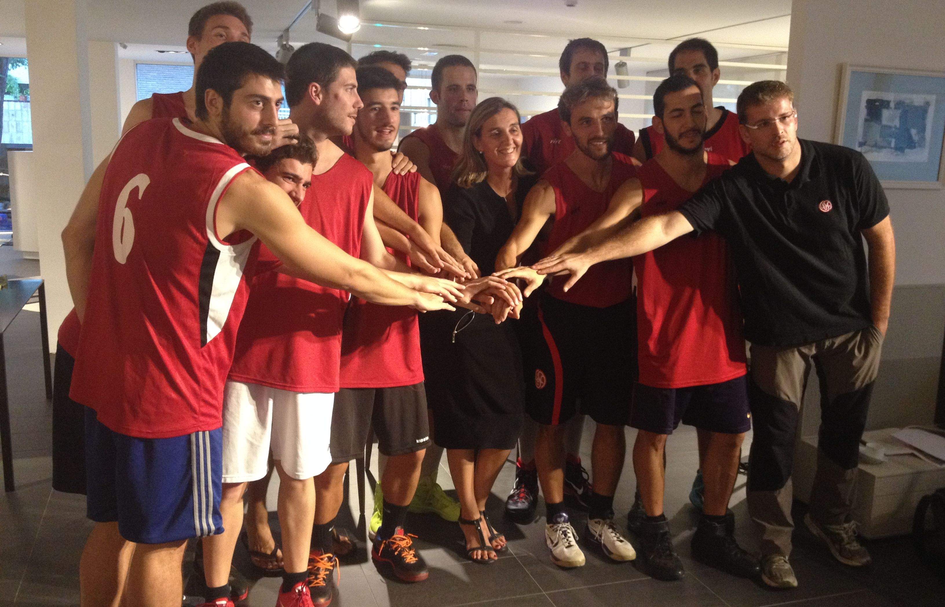 Primer equip de la UE Sant Cugat, a l'Espai Mobles Carré. FOTO: À. L. P.