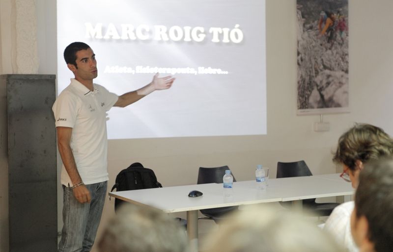 Periòdicament el Club Muntanyenc Sant Cugat ofereix xerrades i conferències. FOTO: Artur Ribera