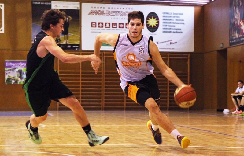 El QBasket encara no coneix la victòria com a local. FOTO: Lali Puig