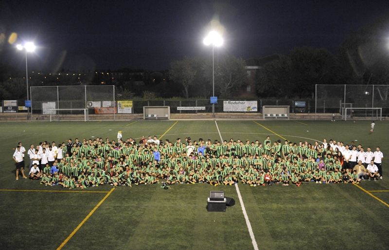 El CFU Mira-sol ha presentat els seus 23 equips, uns 350 jugadors i jugadores. FOTO: Amanda Bernal