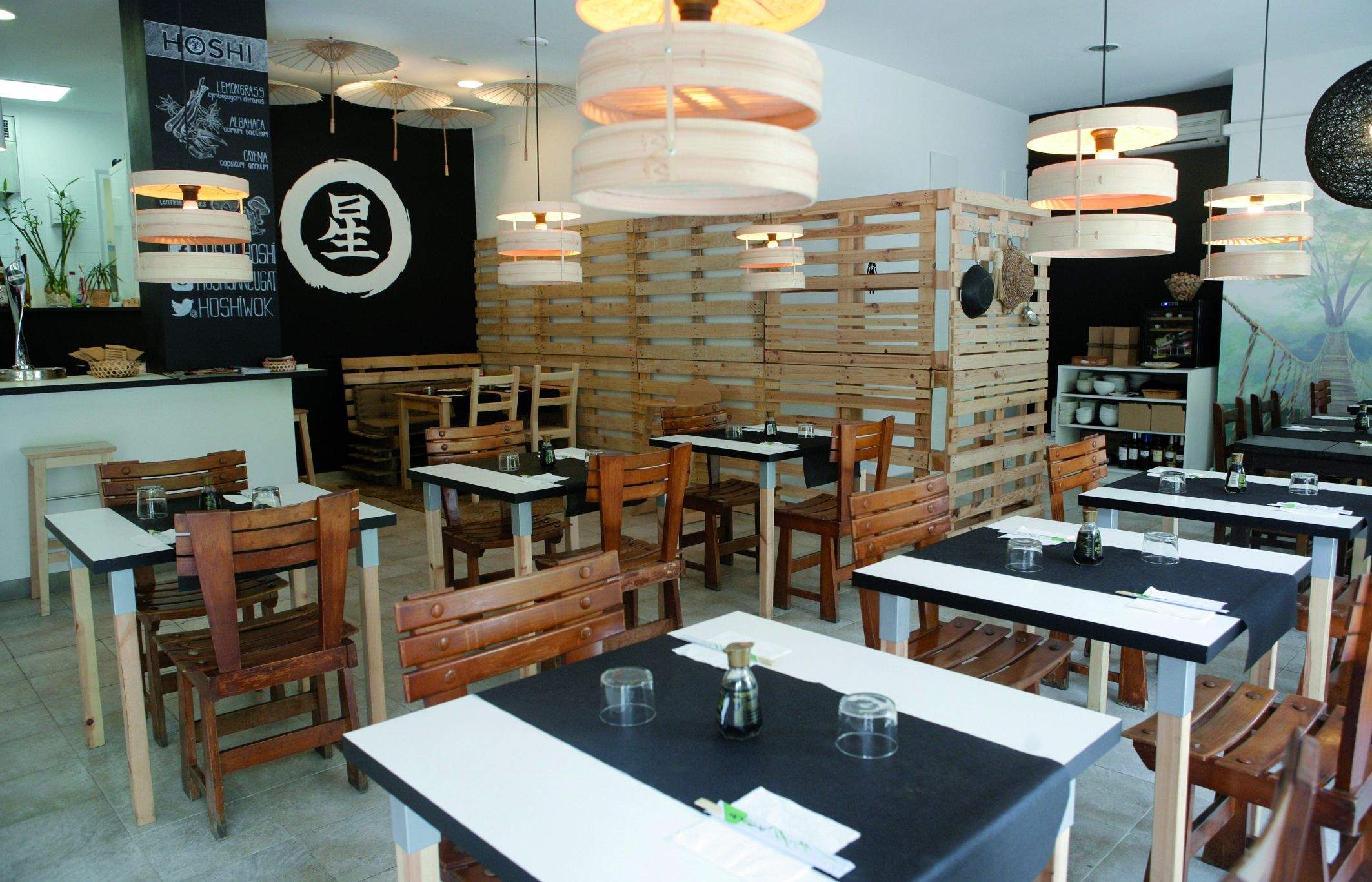 Interior del Restaurant Hoshi a Coll Favà. FOTO: Cedida