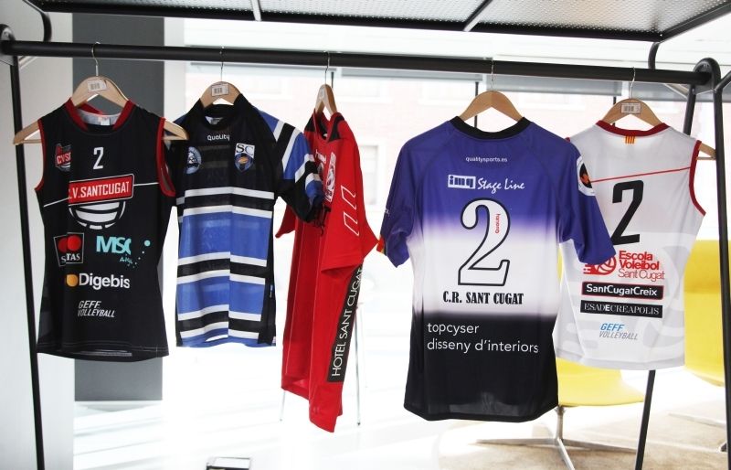 Equipacions dels tres clubs que integren Sant Cugat Creix. FOTO: Lali Puig