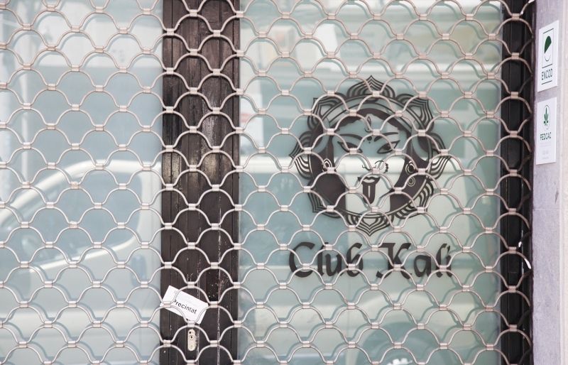 La seu continua precintada i es creu que en dues setmanes es pot aixecar aquesta mesura. FOTO: Lali Puig