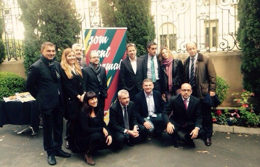 Rocafort, primer a dalt a l'esquerre. Muñoz, tercer a dalt a l'esquerre. Barbany, primera a dalt a la dreta. Víctor, primer a baix a la dreta. FOTO: Som Gent Normal
